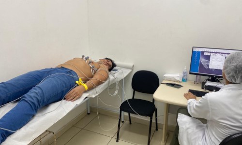 Volta Redonda oferece mutirão de eletrocardiograma em oito unidades de saúde neste sábado (29)